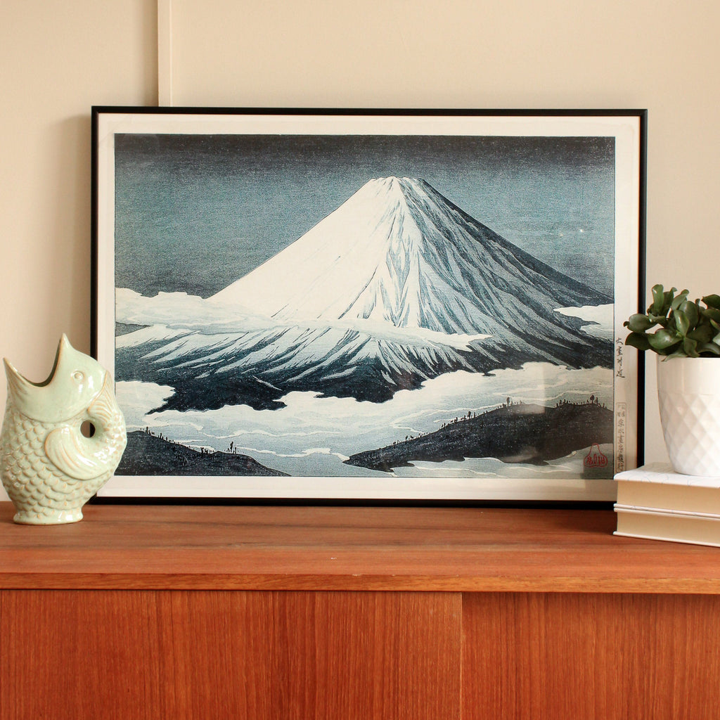 Book Nook Mont Fuji